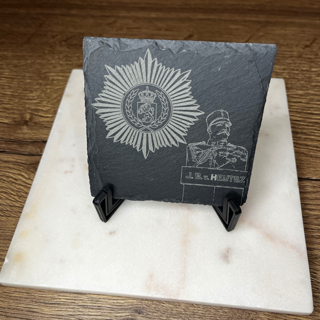 Eenheidstegel defensie met gravering – leisteen 10 × 10 cm